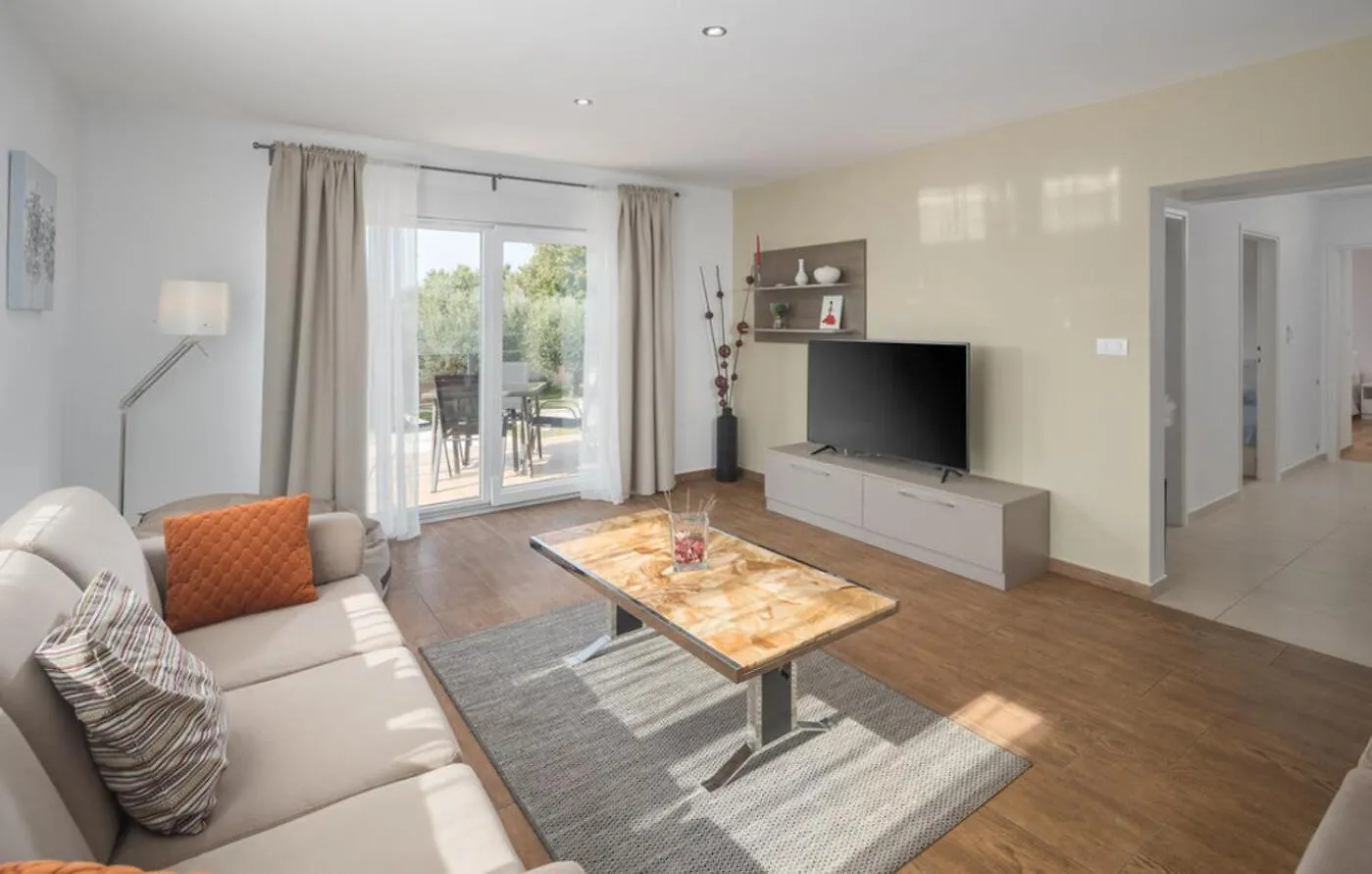 Kaštelir Villa Viktoria Near Porec For 6 People With Play Room & Private Pool 0*,  קרואטיה