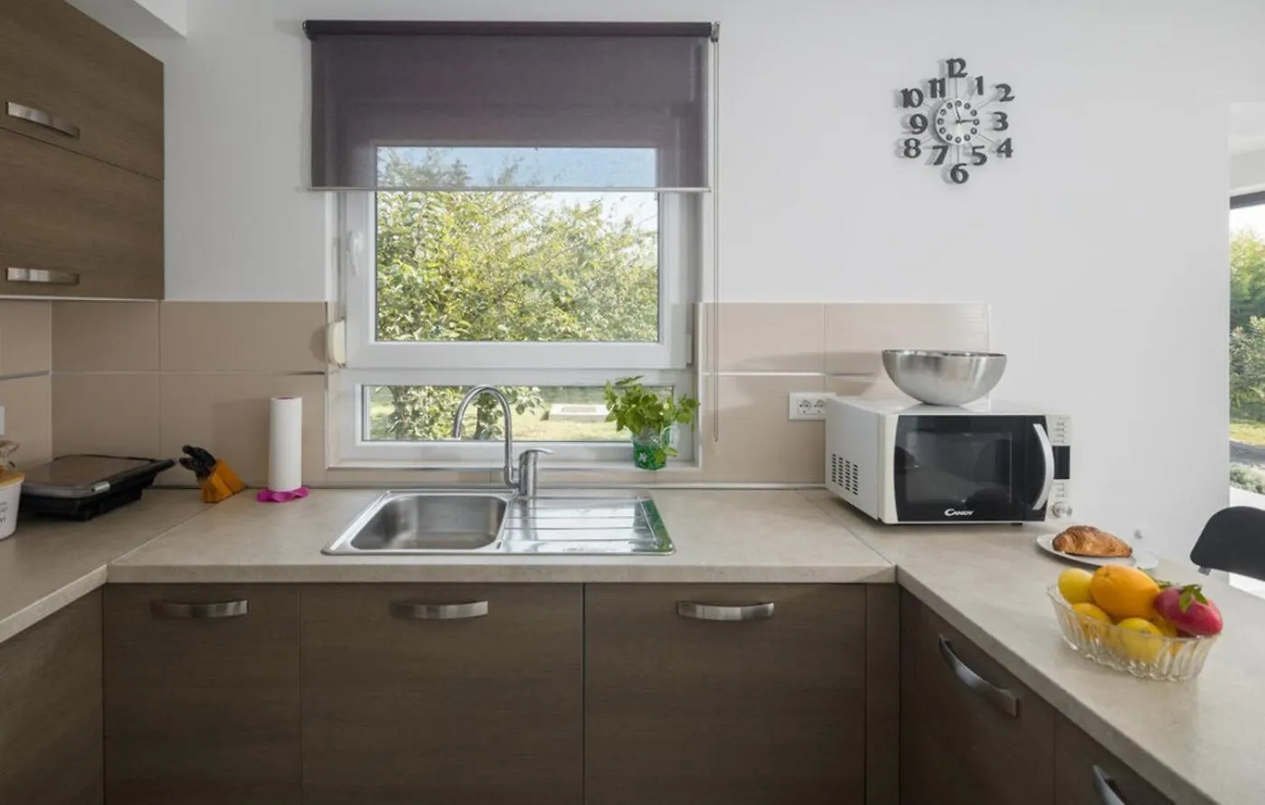 Kaštelir Villa Viktoria Near Porec For 6 People With Play Room & Private Pool